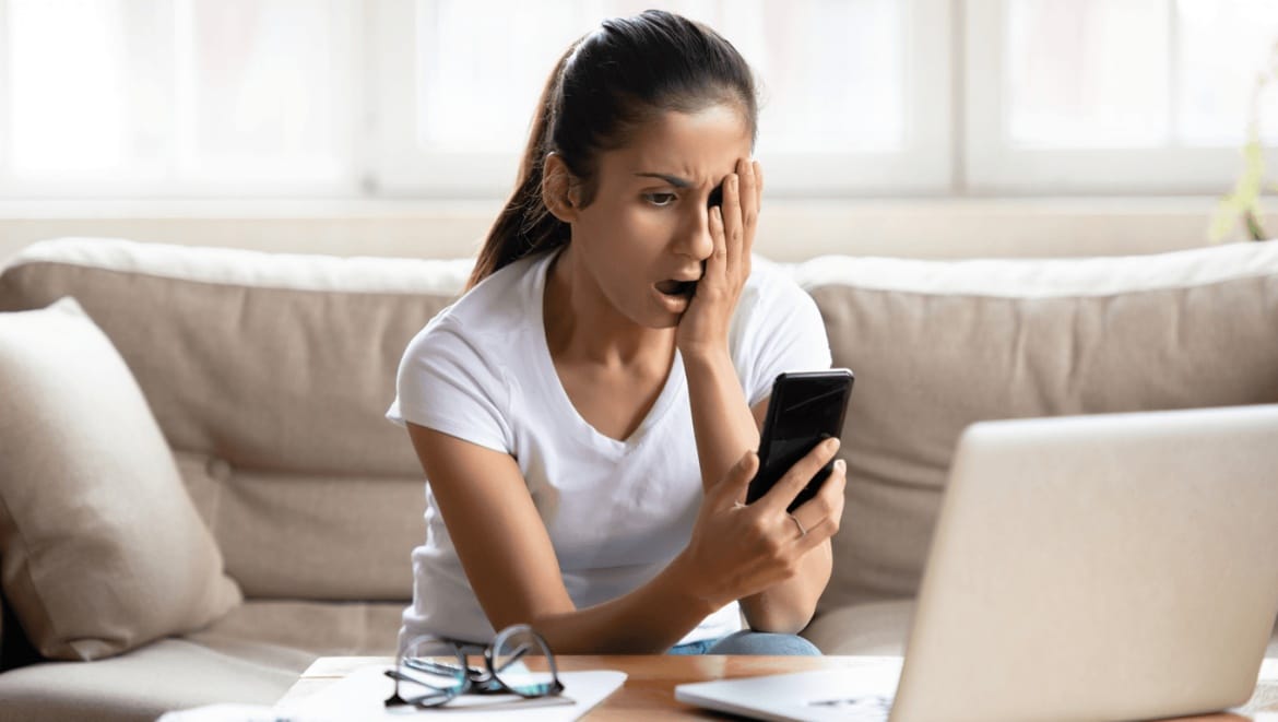 «Je suis tombée par hasard sur le compte ChatGPT de mon petit ami, ça a mis fin à notre relation»